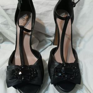 VINCE CAMUTO JEWELED BOW 5 1/2" HEELS STRAPS 11B